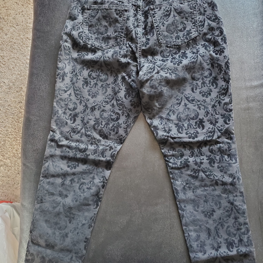 Chaps jeans with pattern - Picture 6 of 8